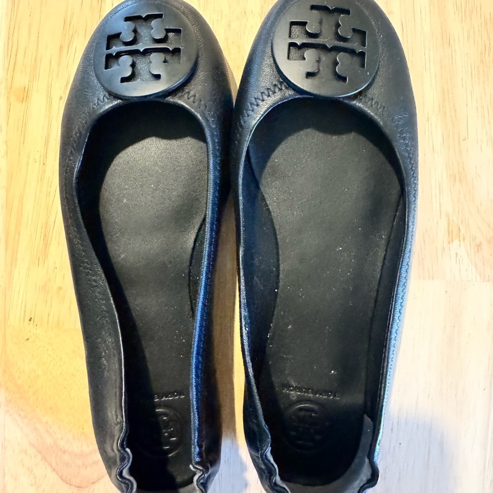 Tory Burch Black Leather Flats Minnie size 7